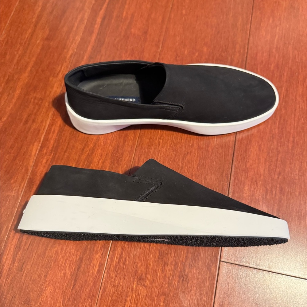 Wolf and Shepherd Cruise Slip On Sneakers Black Eu 40 US 9.5 new no box